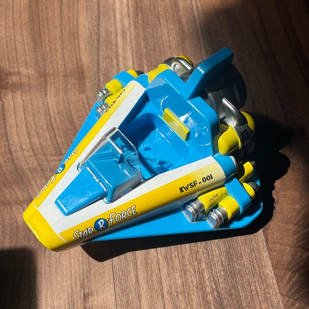 Ryan's World Star Force Space Ship Drawback Self Driving Toy For Mini Figures